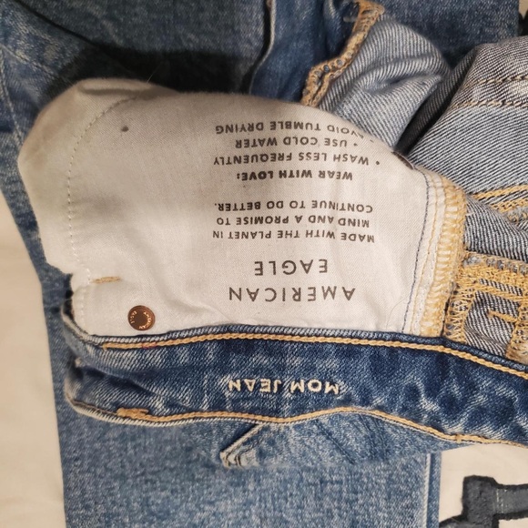 American Eagle Outfitters Women's Blue Ripped Jeans - Picture 5 of 5